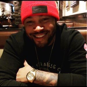 Meet your Posher, Wallace